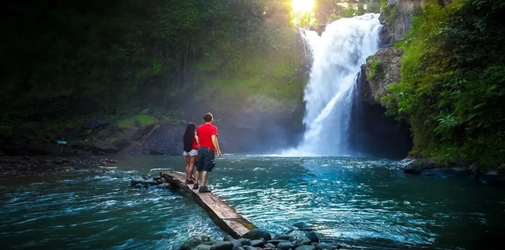 Tegenungan Waterfall